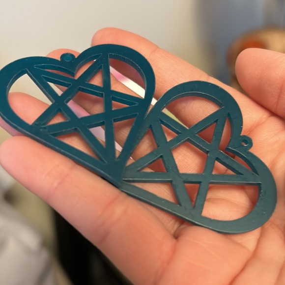 4/10$ NEW Pentagram Earrings (Teal) - Picture 2 of 8